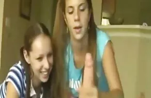 XXX मोम के साथ चरम हिंदी सेक्सी वीडियो फुल मूवी खेल