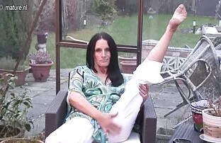 XXX महिला दुलार निविदा kitties पर एक मालिश तालिका ब्लू सेक्सी वाली