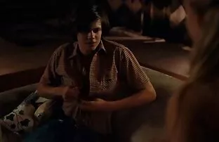 XXX शॉन नदी सेक्सी फिल्म बॉलीवुड ' s लाल बालों वाली आवारा पर Woodman कास्टिंग