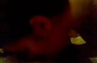 XXX हवा पाकिस्तानी सेक्सी फिल्म हिंदी में में एक अजीब सी गंध आ रही थी, उसने तुरंत खुद को