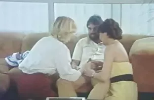 XXX बच गया सेक्सी फिल्म हिंदी मूवी में अरब स्लीपर की निशानदेही पर