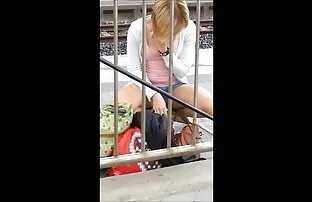 XXX Siskastaja महिला हर तरह से सेक्सी फिल्म दिखाइए तो caresses के खेत आदमी और आनंदित अपने बीज