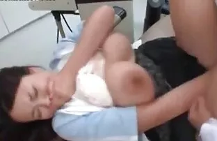 XXX फोटोग्राफर कैमरे के सामने सेक्स करने के लिए एक सुंदर मॉडल की पेशकश की इंग्लिश सेक्सी हिंदी फिल्म