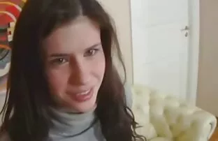 XXX आराध्य काले बाल वाली वीडियो में सेक्सी पिक्चर वीडियो में अन्ना गुलाब का इशारा करते हुए उसके उंगली करने के लिए बिस्तर के लिए सेक्स