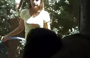 XXX Pornuha आदमी के दृश्य से बाधित और उसे धमाके हिंदी में सेक्सी पिक्चर फिल्म की पेशकश की