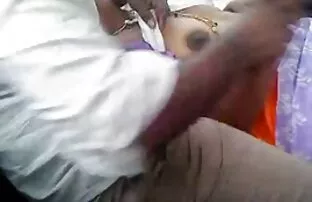 XXX गोरी को स्किविटा हिंदी में फुल सेक्सी मूवी तक लाया जब तक वह उसके चेहरे पर आ गया ।