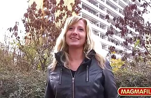 XXX बारटेंडर बहकाया और उसे खाने के कमरे में सही देने के लिए शुरू बफ फिल्म सेक्सी किया